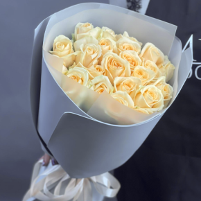 Букет из 25 роз Аваланж (50 см) в Электроуглях