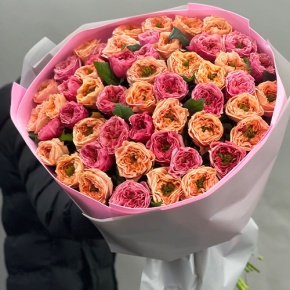 Букет "Лав ю" из 51 пионовидной розы Риджентс парк (60 см) в Электроуглях