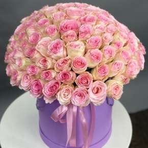 Композиция в шляпной коробке из 151 розы кения в Электроуглях