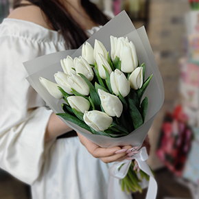 Букет из 15 белых тюльпанов в Электроуглях