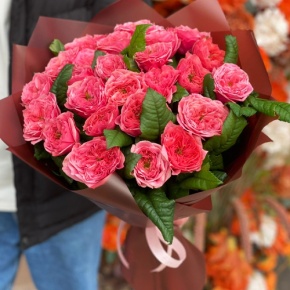 Букет из 25 махровых пионовидных роз Риджентс парк  (60 см) в Электроуглях