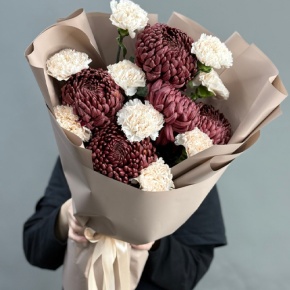 Букет из хризантем Бигоуди и диантусов в Электроуглях