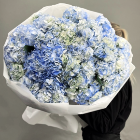 Букет из 23 синих гортензий в Электроуглях