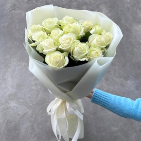 Букет "Умка" из 15 белых роз (50 см) в Электроуглях