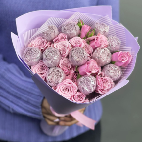 Букет из шоколадных пионов и кустовых роз в Электроуглях