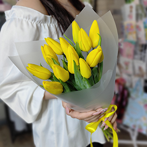 Букет из 15 жёлтых тюльпанов в Электроуглях