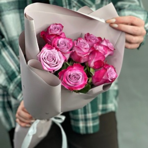 Букет "Сесилия" из 9 фиолетовых роз кения (40 см) в Электроуглях