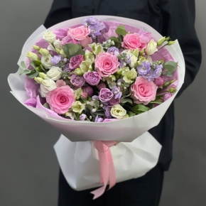 Букет "Хлоя" из альстромерий, кустовых роз, ароматных маттиол, эустом и махровых роз в Электроуглях