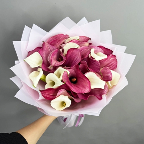 Букет из 25 нежных калл в Электроуглях