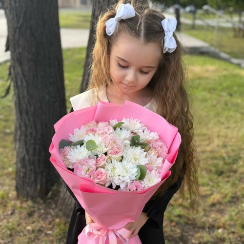 Букет из хризантем, эустом и роз в Электроуглях